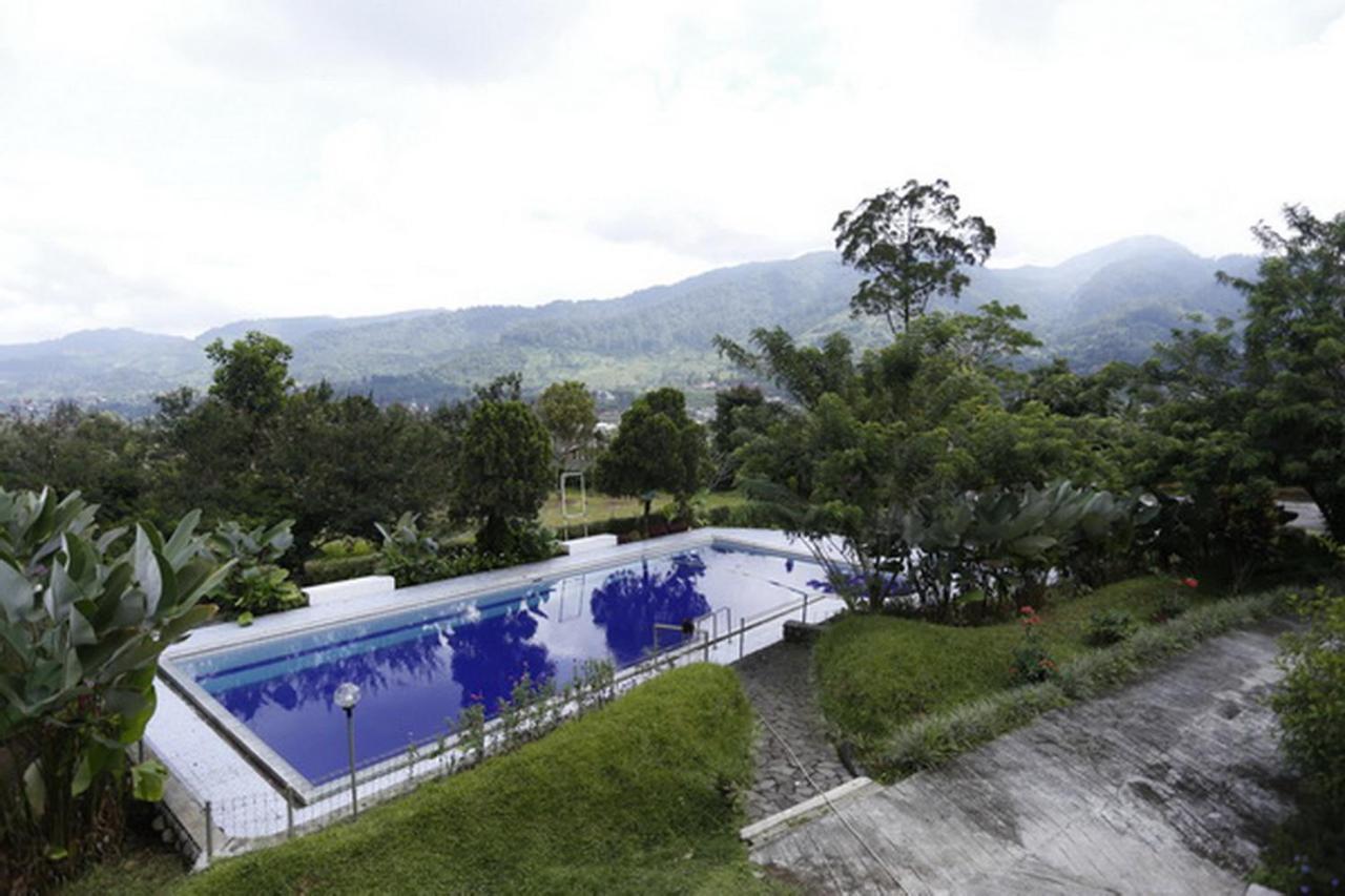 Villa Alam Indah By Anrha Bogor Esterno foto
